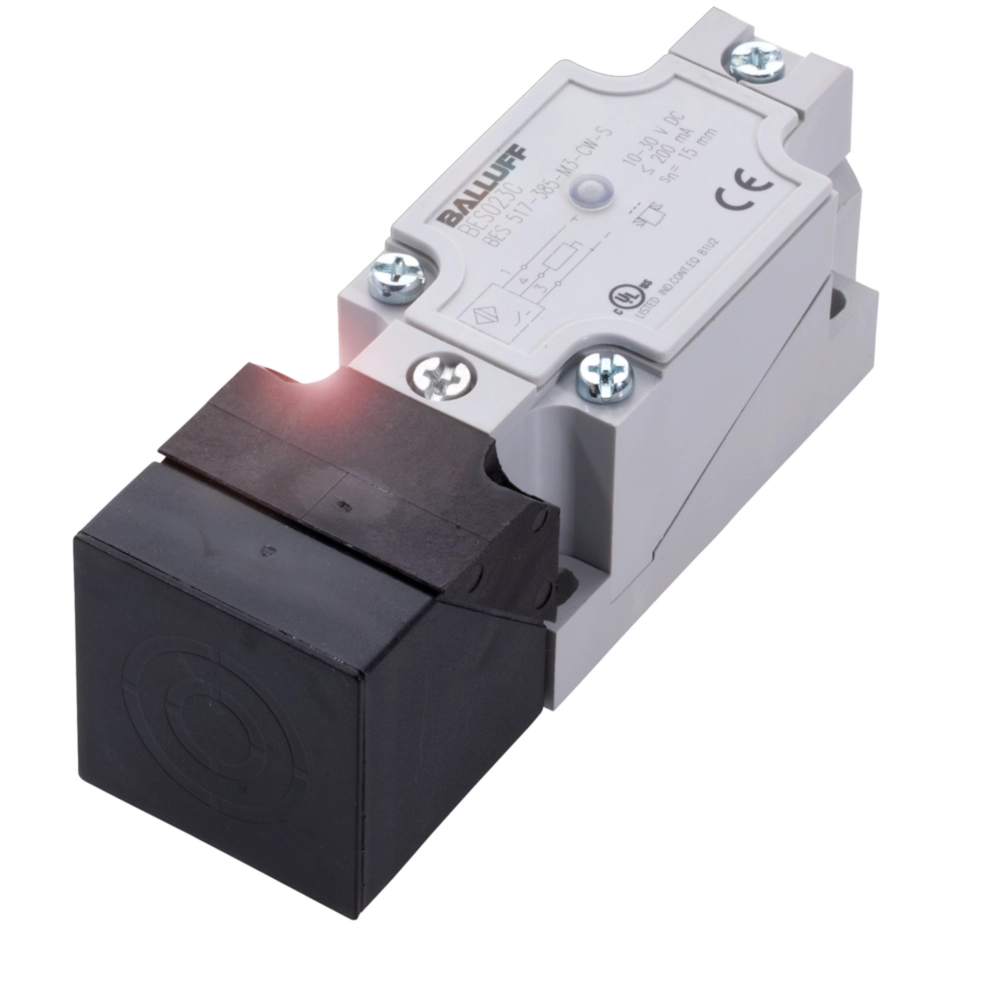 Magnetic-field-resistant inductive sensors