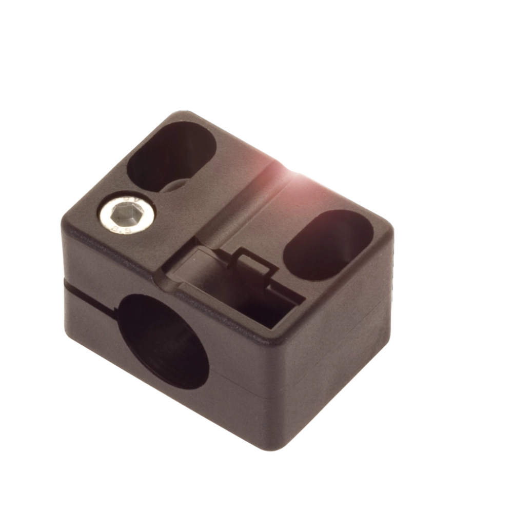 Universal brackets
