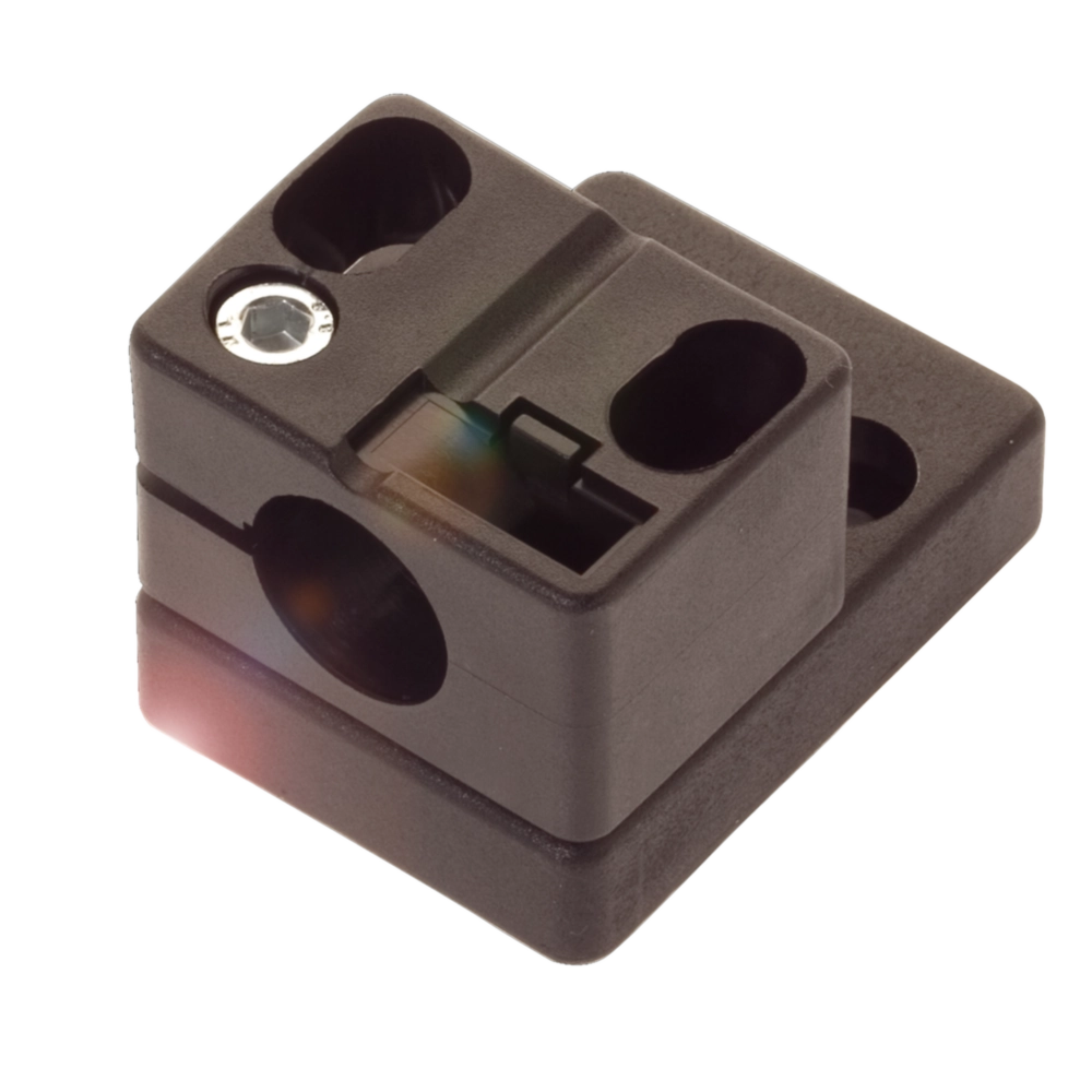Universal brackets